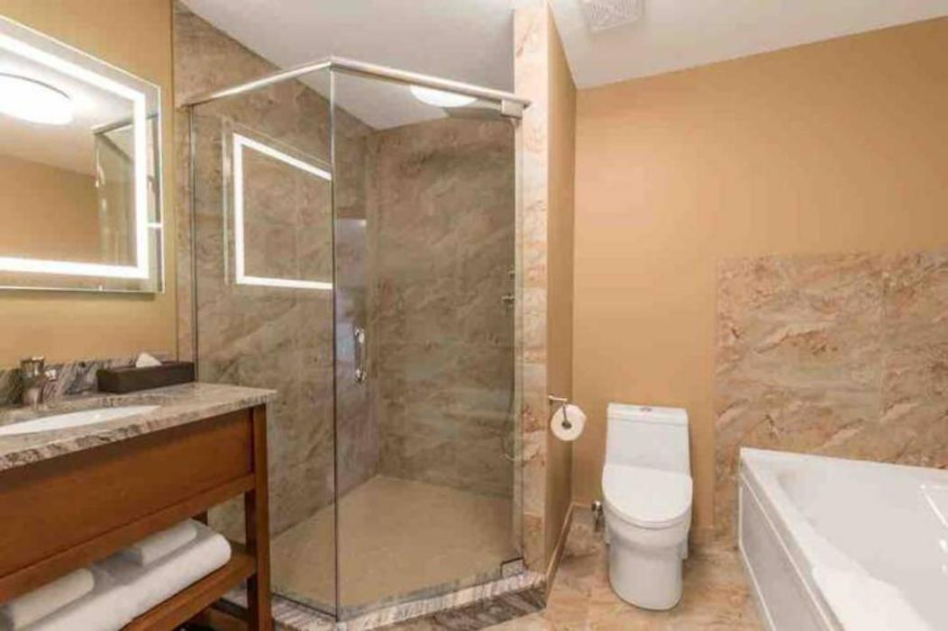 Falcon Crest Lodge 1 Bedroom Condo With Gym & Hot-Tubs & Mountain View Канмор Екстериор снимка