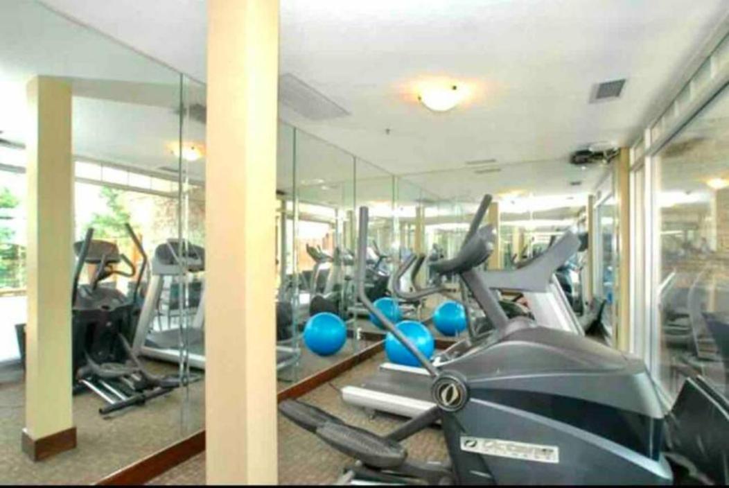 Falcon Crest Lodge 1 Bedroom Condo With Gym & Hot-Tubs & Mountain View Канмор Екстериор снимка